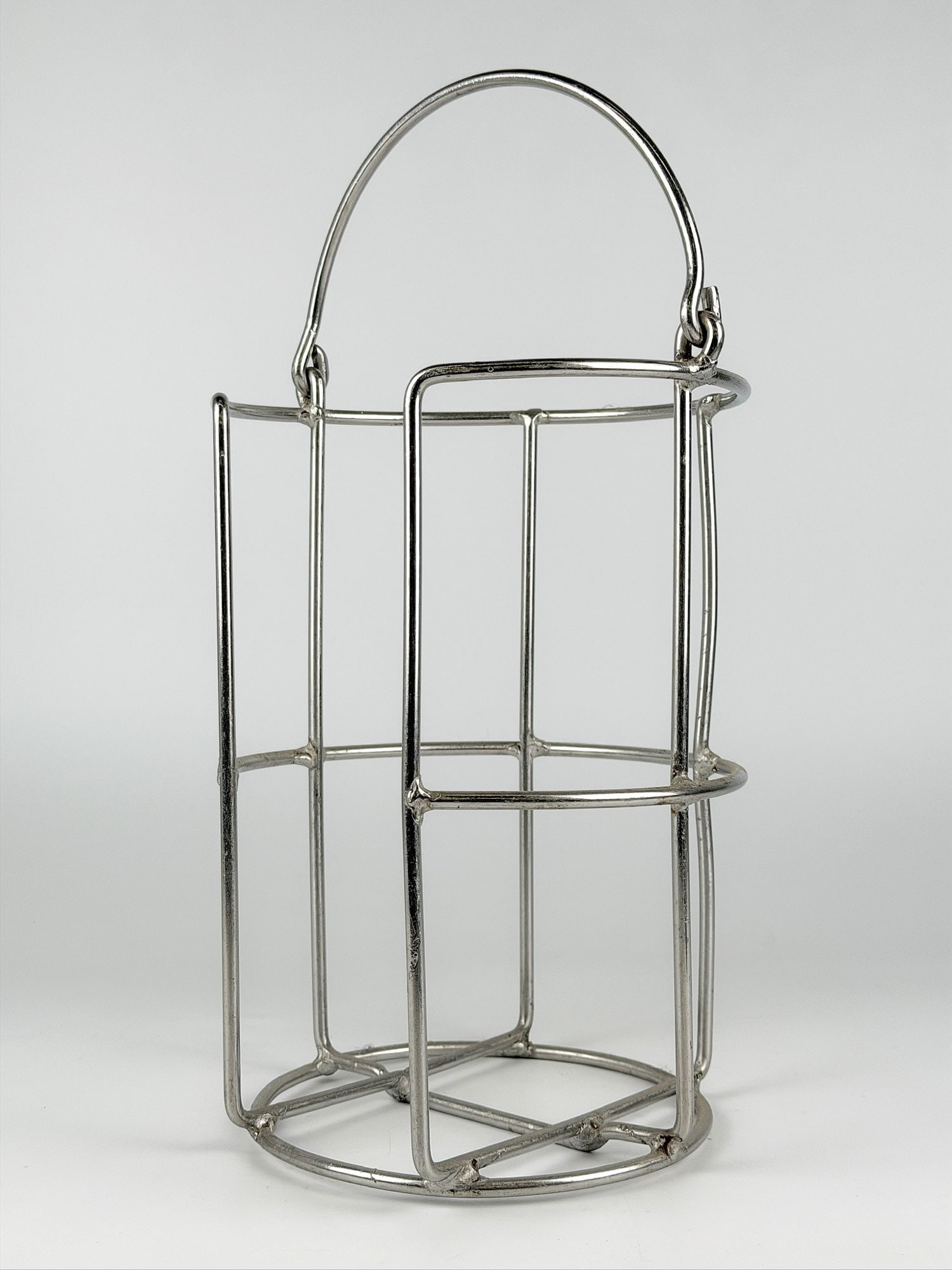 SS United States Metal Galley Rack 8 in Diameter