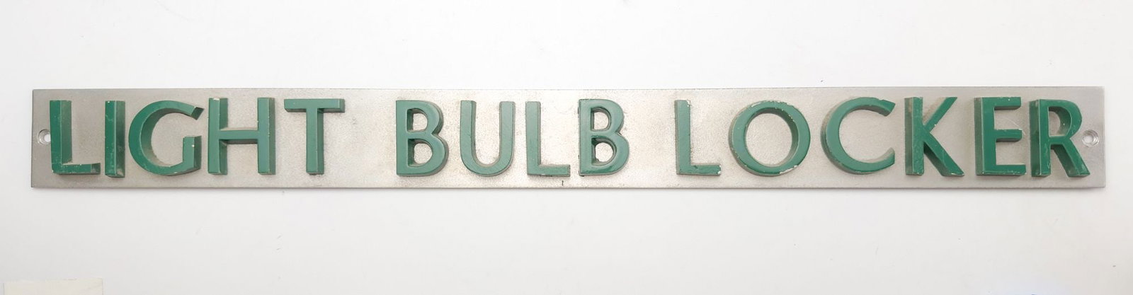 SS United States Metal First Class LIGHT BULB LOCKER Sign