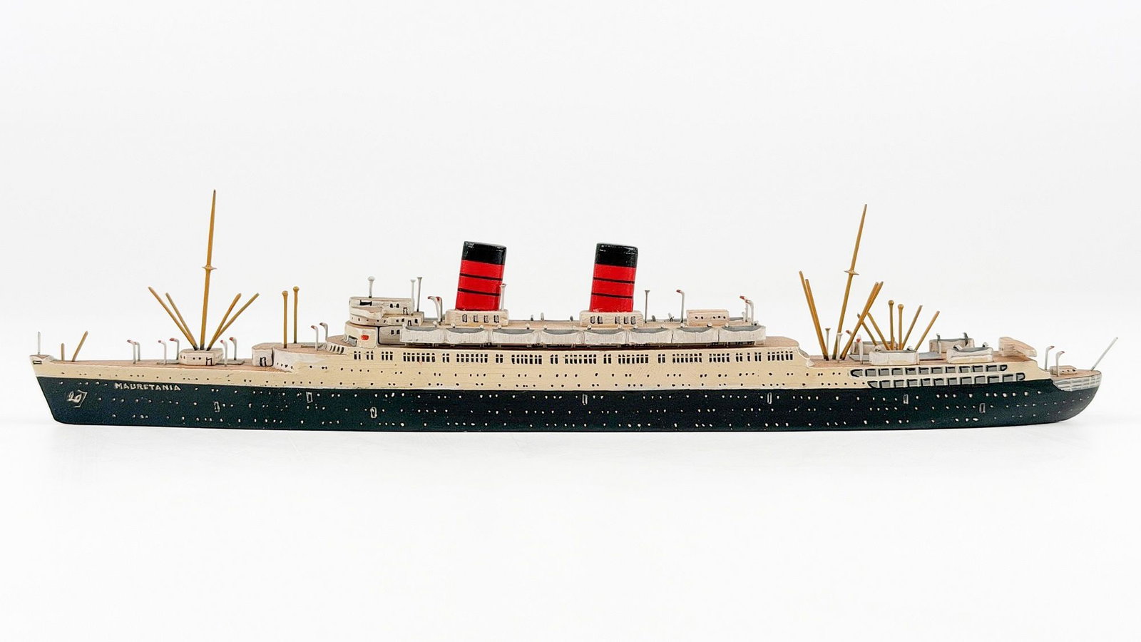 RMS Mauretania Riwag 9.25 Inch Wood & Metal Model (1 of 4)