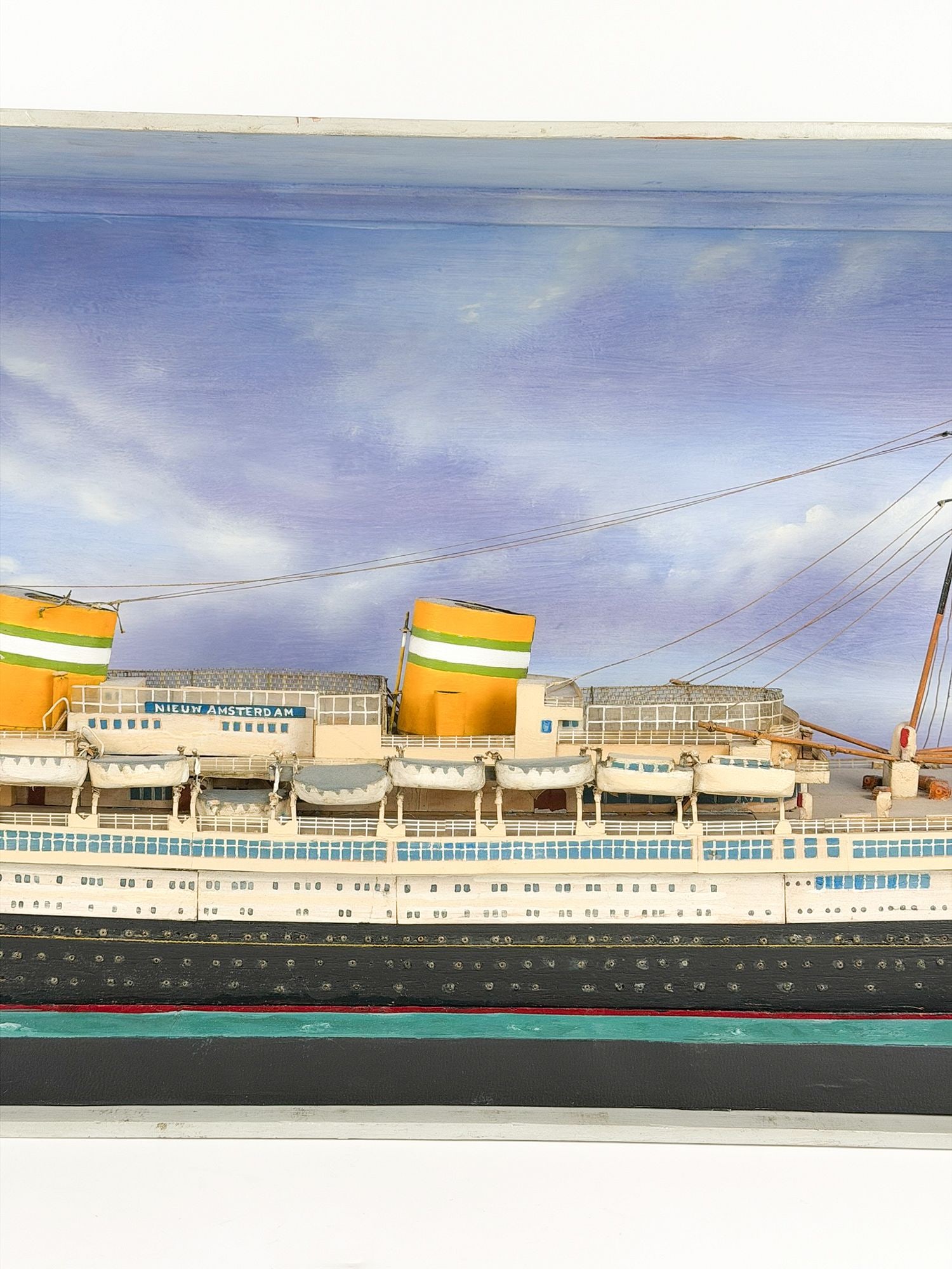 SS Nieuw Amsterdam Model Ship in Shadow Box - 4