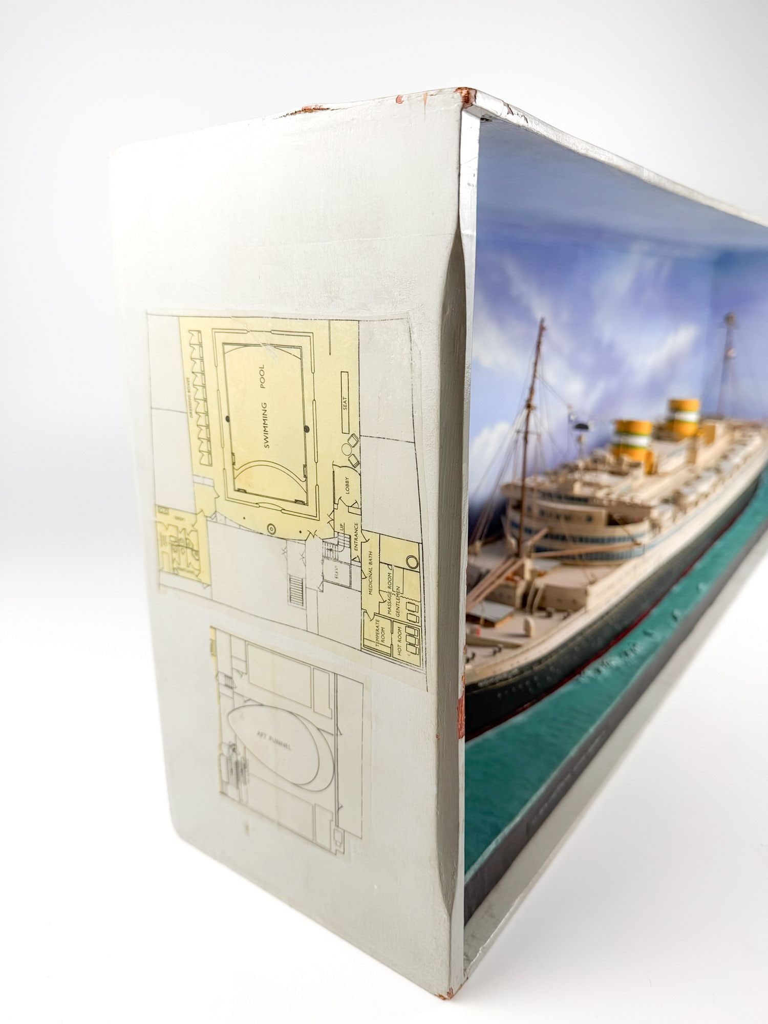 SS Nieuw Amsterdam Model Ship in Shadow Box - 7