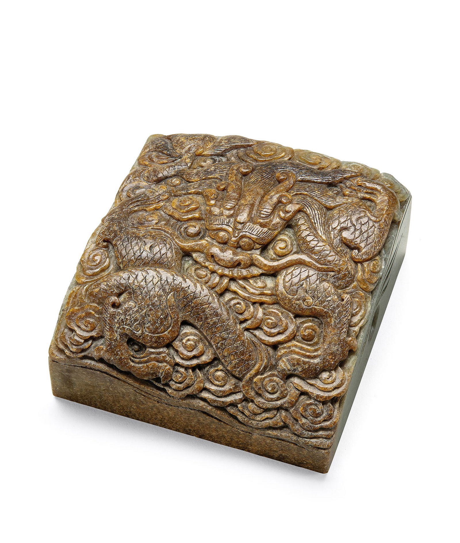 A Celadon and Russet Jade 'Dragon' Seal, Qing Dynasty: 212 清 青玉留皮龍紋印 H5cm 印面 10.2x10.2cm 印文：鑑遠堂寶 預估價： TWD 10