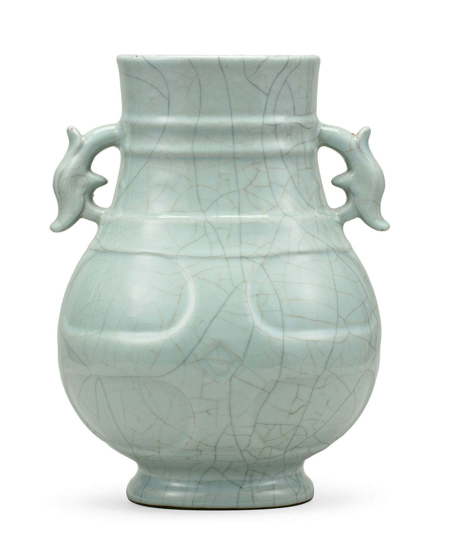 A Large Guan-Type 'Dragon' Vase, Qing Dynasty (1 of 2)