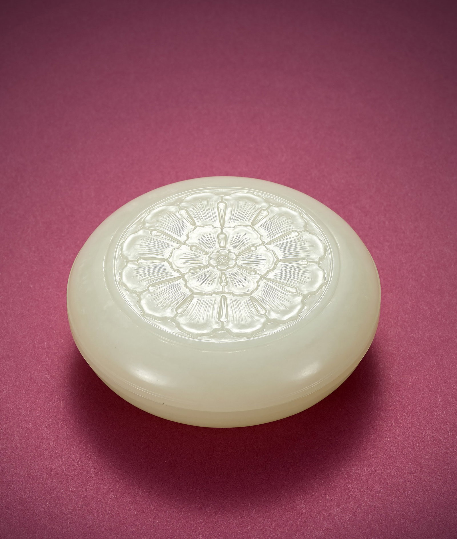 White Jade 'Lotus' Box and Cover, Qing (1 of 2)