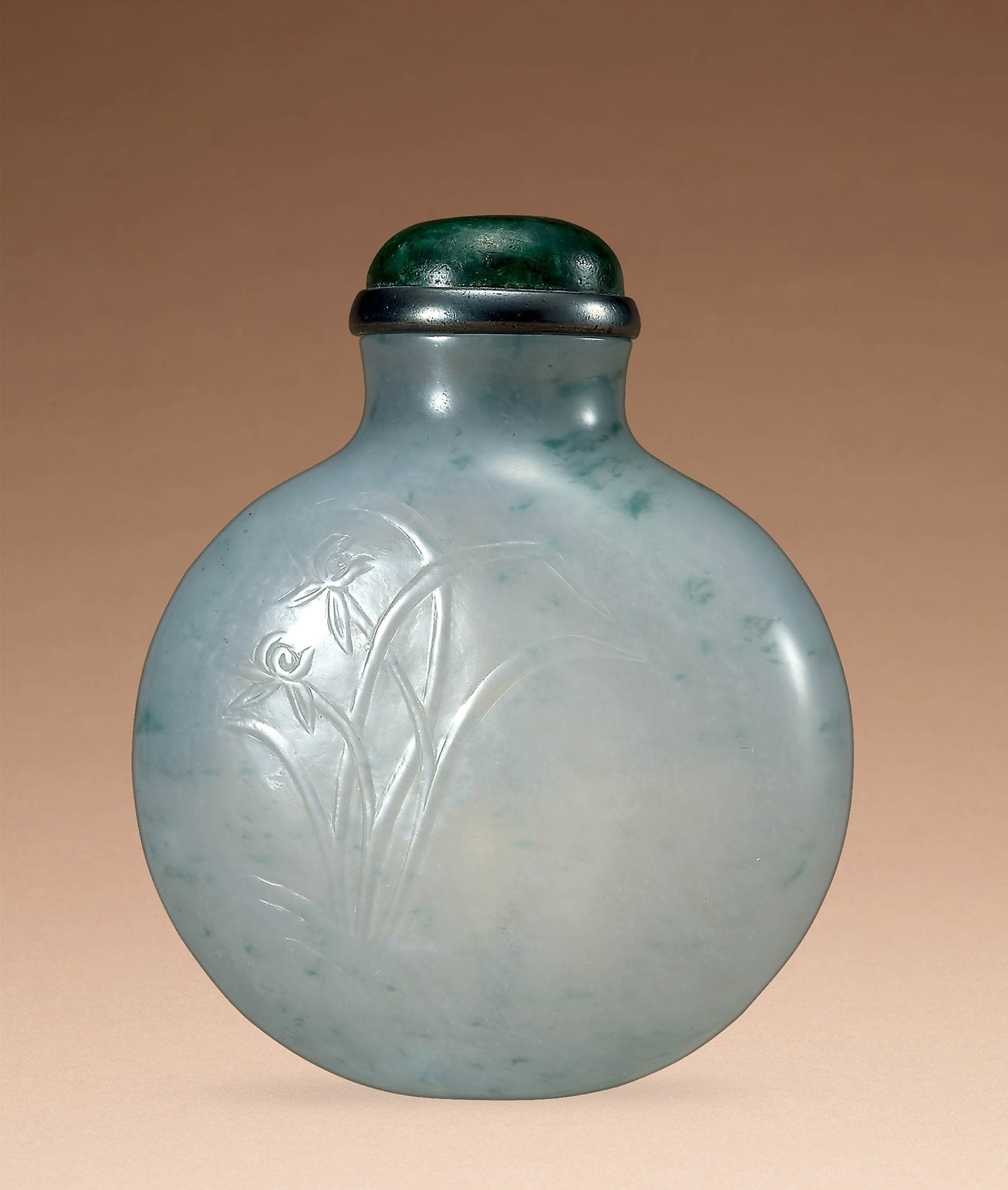 Lavender Jadeite 'Orchid & Poem' Snuff Bottle, Qing: 313 清 紫羅蘭翡翠蘭花詩文鼻煙壺 H5cm 款識：蘭靜和清雅 伯孫 
