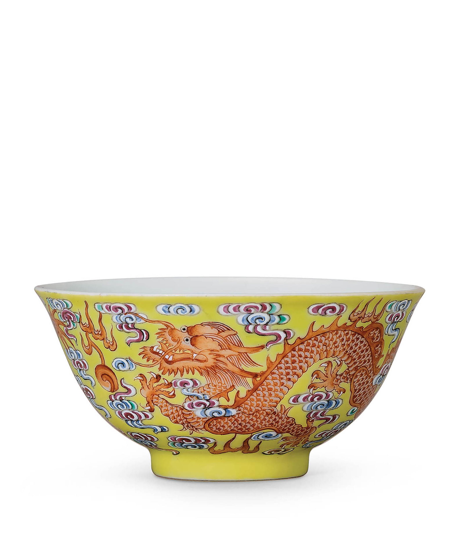 Yellow-Ground Iron-Red 'Dragon' Bowl, Jiaqing M&P: 533 清嘉慶 黃地礬紅彩龍戲珠紋碗 「大清嘉慶年製」款 D11cm 預