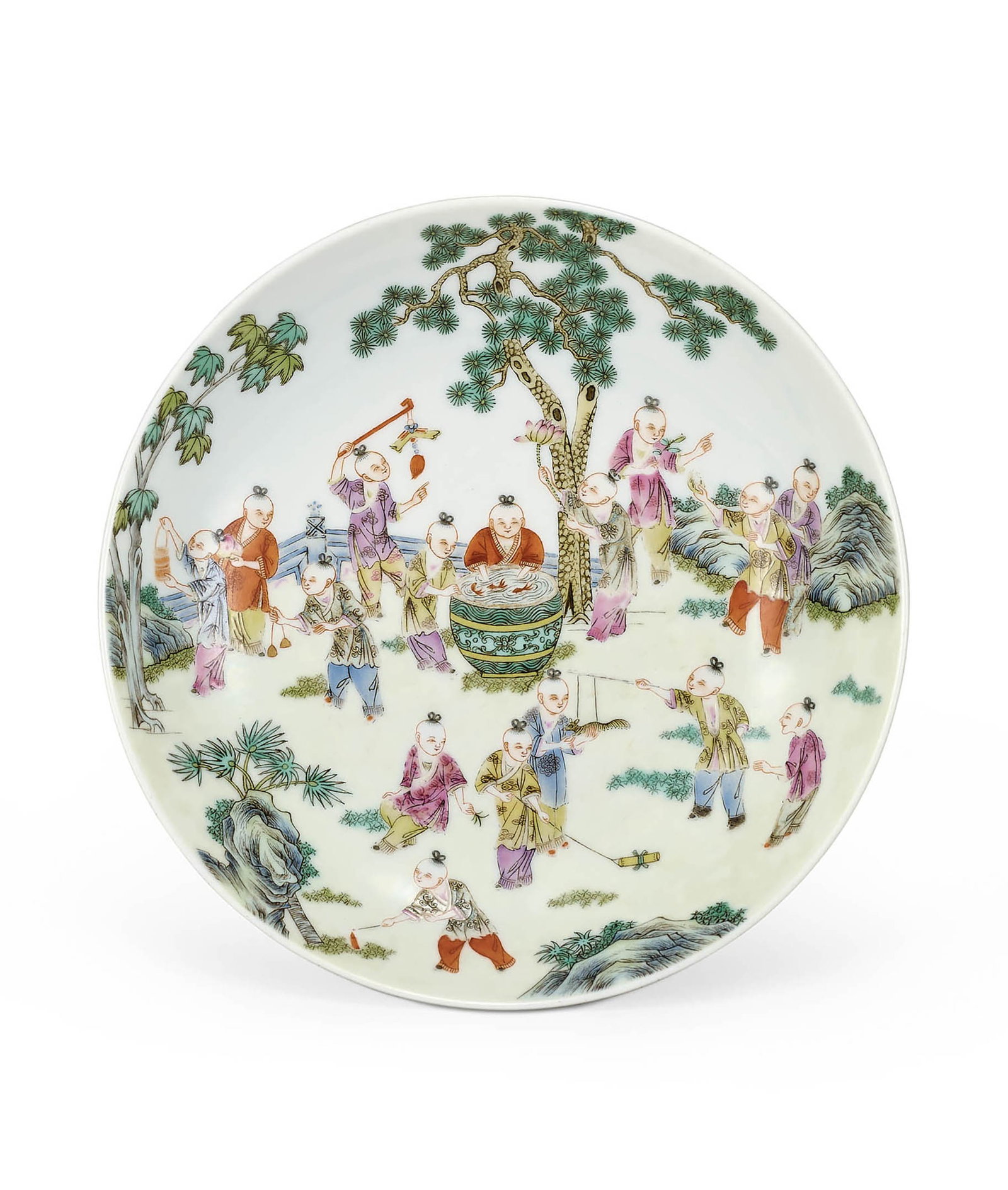 Famille-Rose 'Boy' Dish, Qing Daoguang: 545 清道光 粉彩嬰戲圖盤 「慎德堂製」款 D15cm 預估價： TWD 120,000-150,000 RMB 26