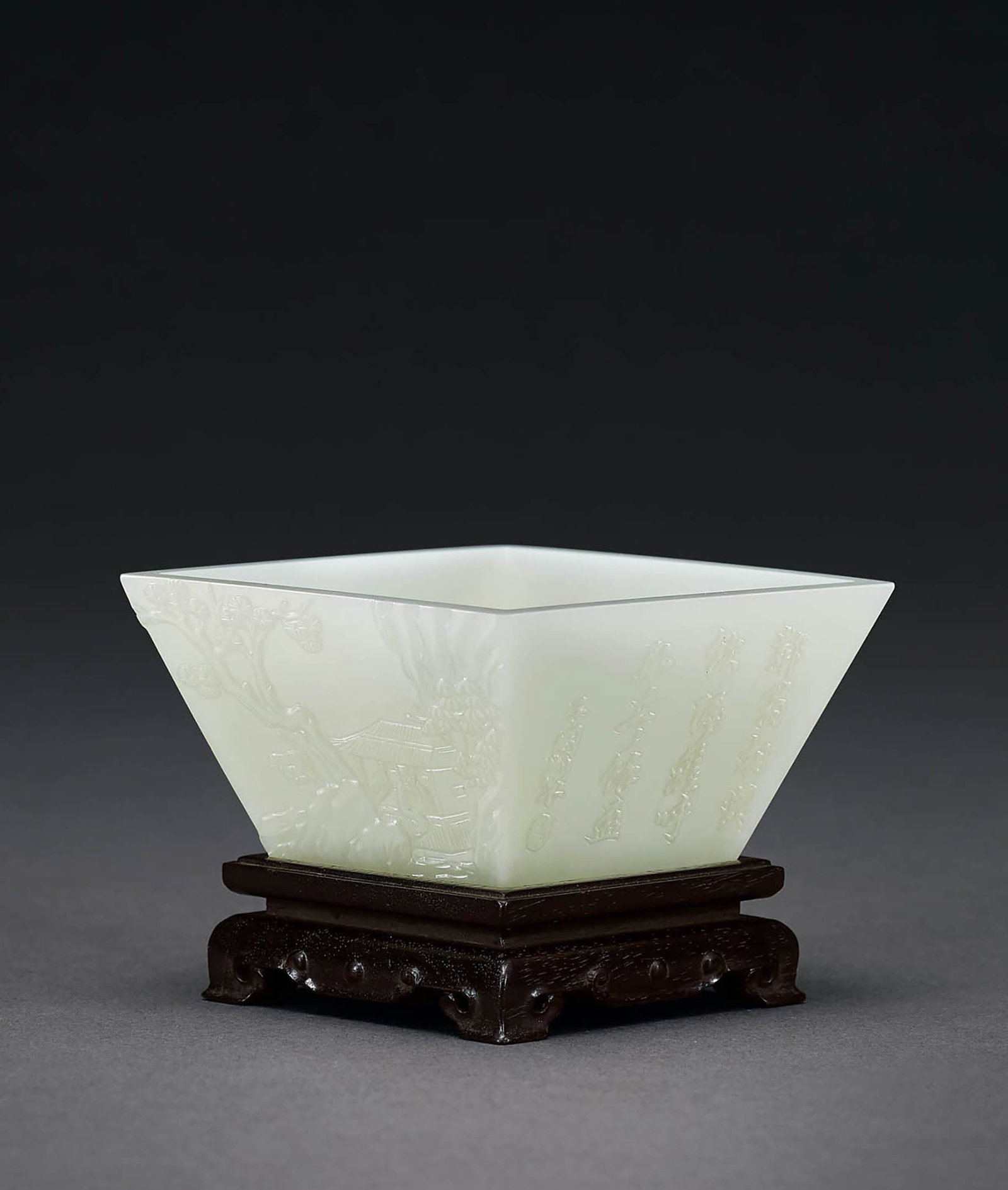 White Jade 'Landscape' Square Brush Washer, 18th C: 584 十八世紀 白玉山水人物圖詩文四方洗 H3.7cm 款識：盤飧市遠