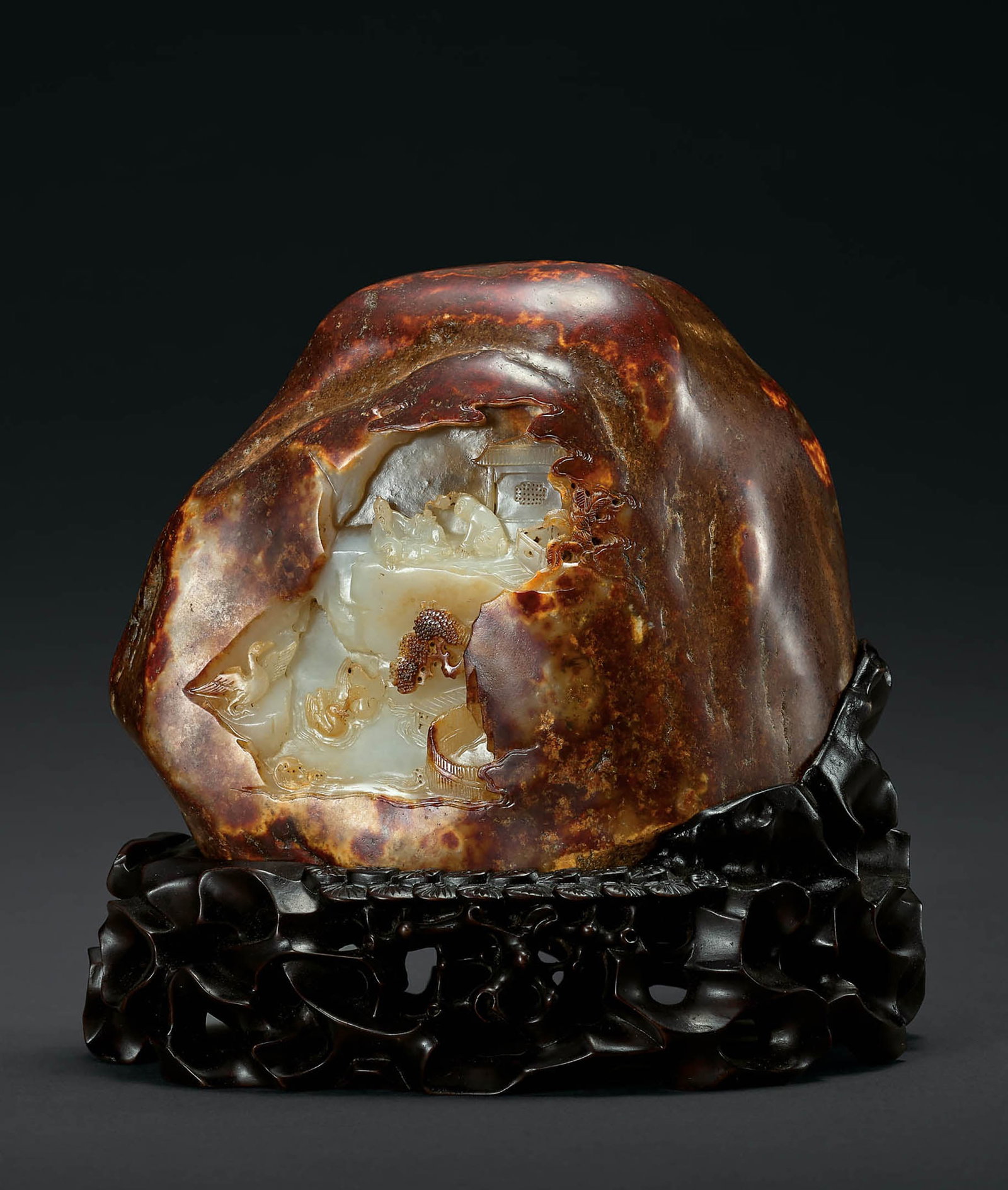 White/Russet Jade 'Wang Xizhi & Geese' Boulder, 18th C: 612 十八世紀 白玉留皮巧雕羲之愛鵝山子 L18cm 白玉質，質地緻