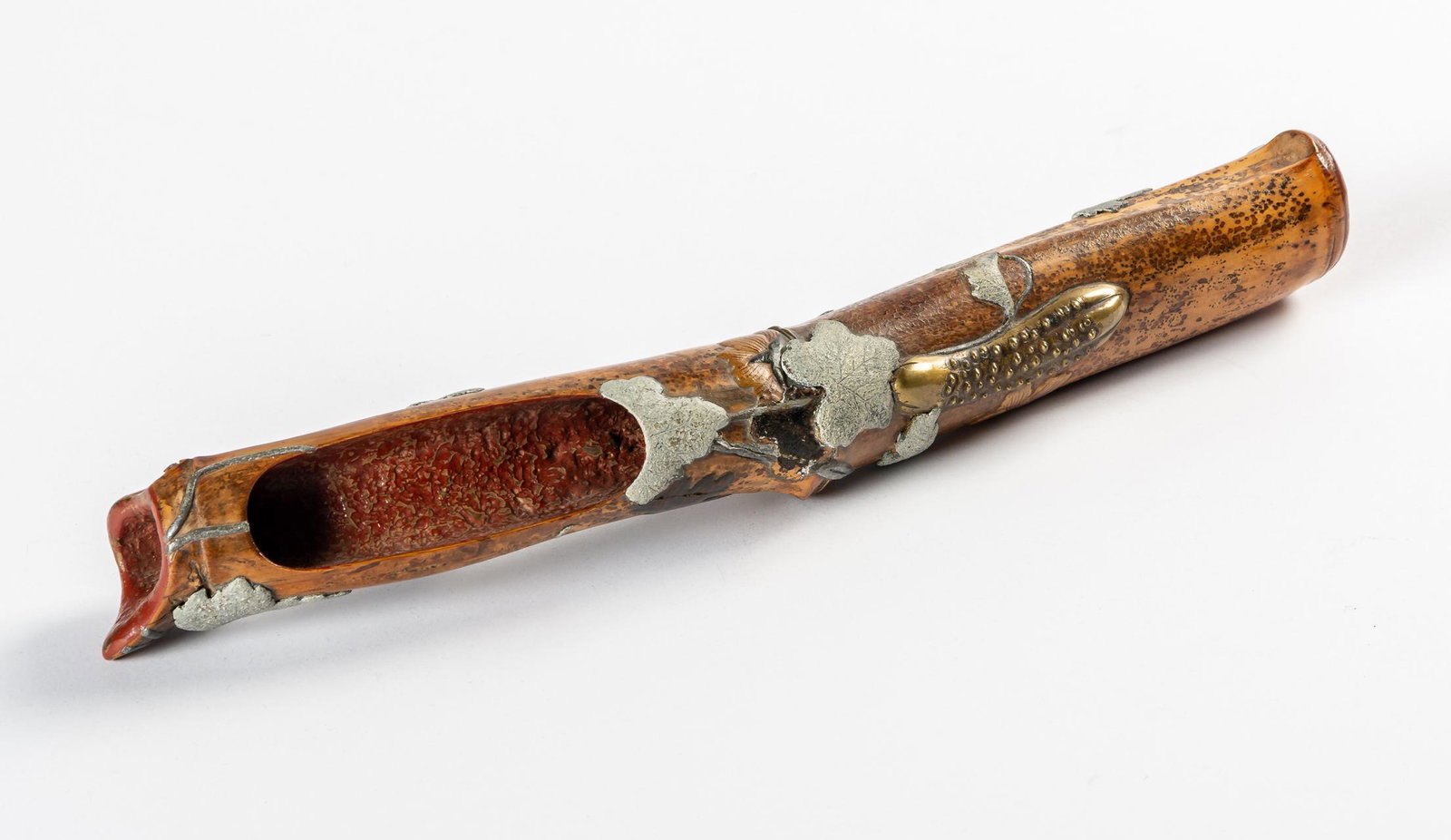 A FINELY EXECUTED JAPANESE PIPE CASE (KISERUZUTSU) (1 of 2)
