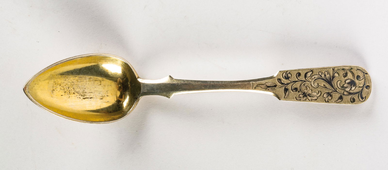 A RUSSIAN SILVER SPOON WITH BEAUTIFUL NIELLO DECOR (1 of 2)