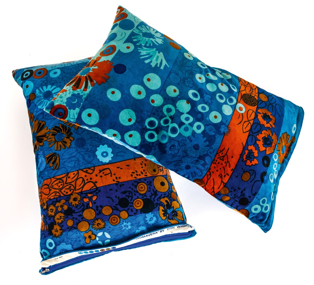 PAIR OF PILLOW SLIPS "PRIMAVERA" BY DON WIGHT FOR LENOR LARSEN: without pillow filling, approx. 38 x 58 cm