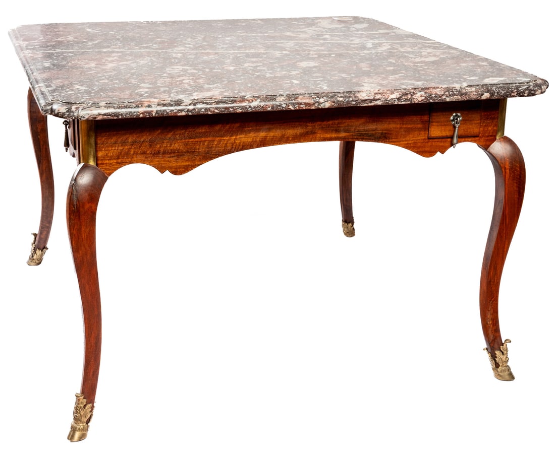 DINING TABLE WITH MARBLE TOP IN BAROQUE STYLE: Bern, manufactured by Heinz Müller, 20th c. 72.5 x 109 x 109 cm Only 3 copies of this very elaborately crafted table were made by Heinz Müller. The marble top is made of th