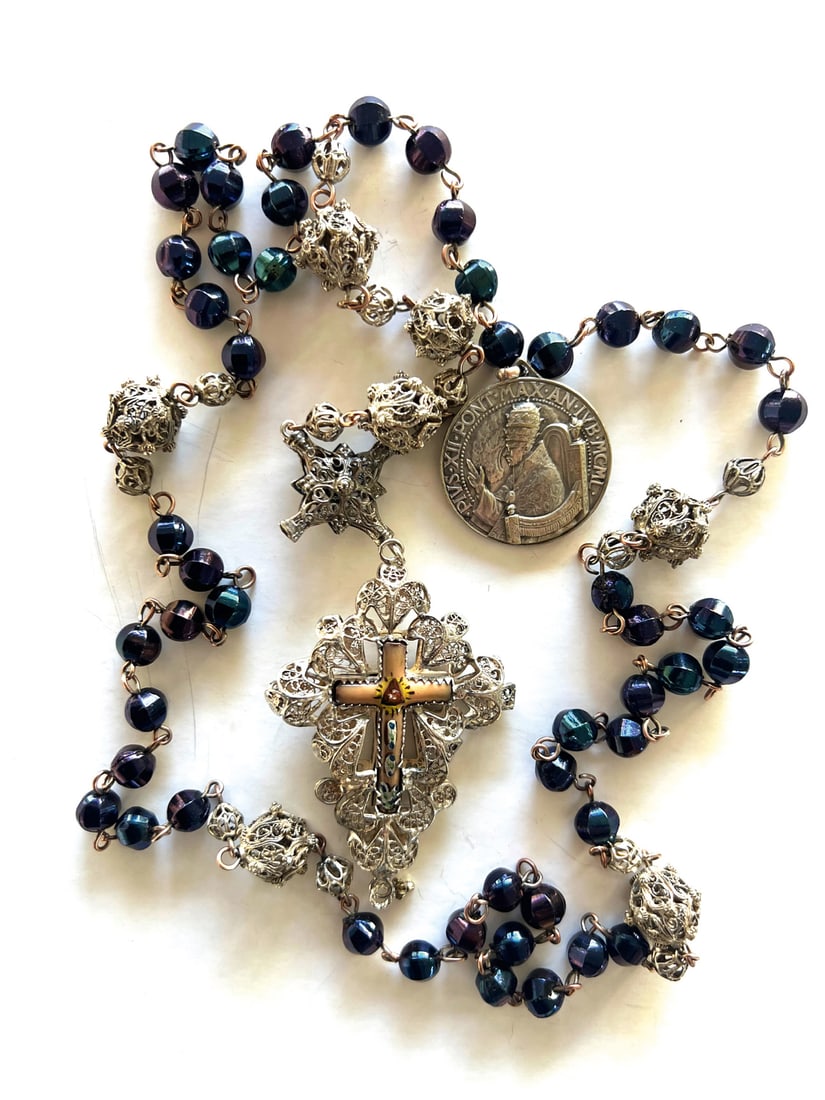 LARGE ROSARY WITH ENAMELED CROSS AND POPE PIUS XII PENDANT (1 of 4)