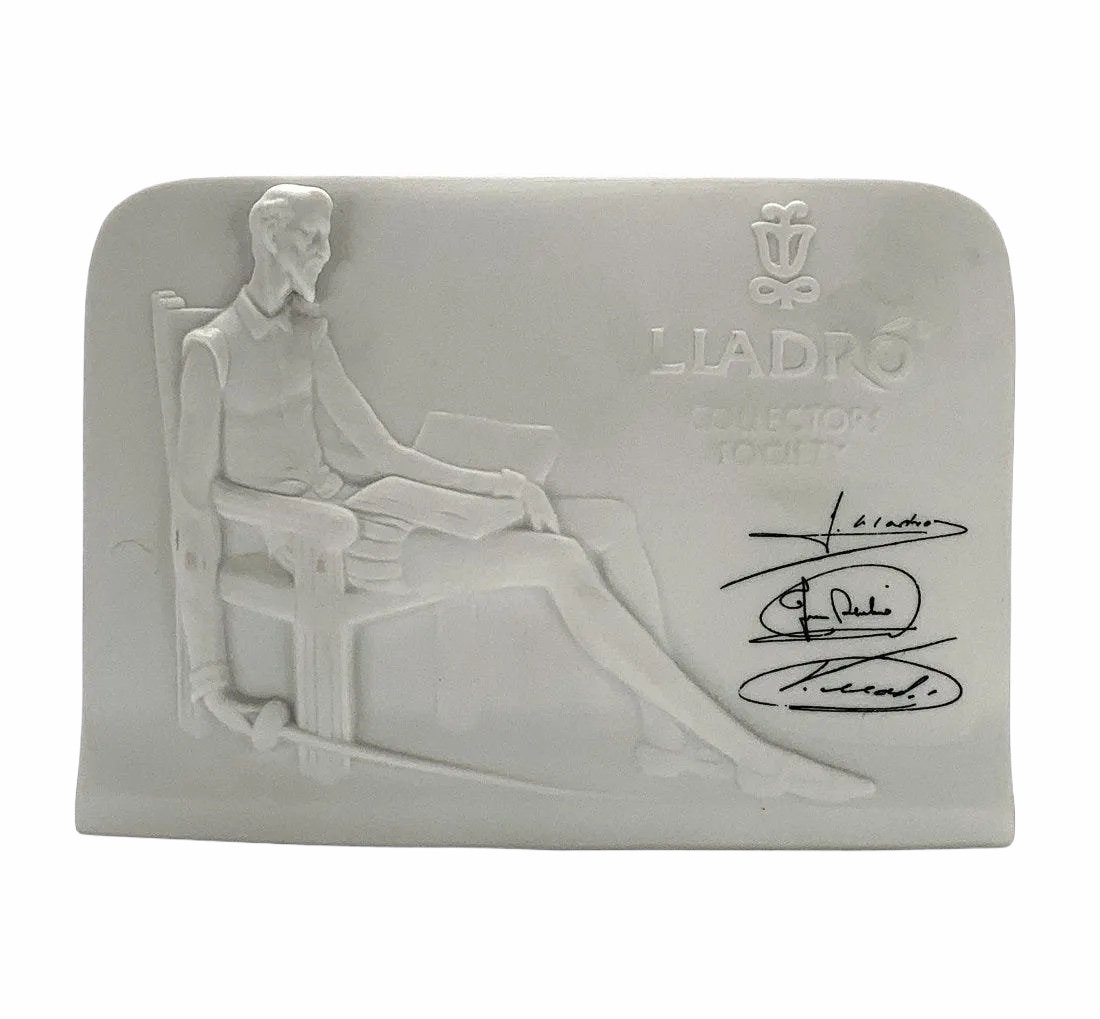 LLADRO Collection Society, signed.: LLADRO Collection Society, signed. Of collection. Handmade # H 26 J. Size: 4" H x 5.75" W (inches). Daisa 1985 (Biscuit)