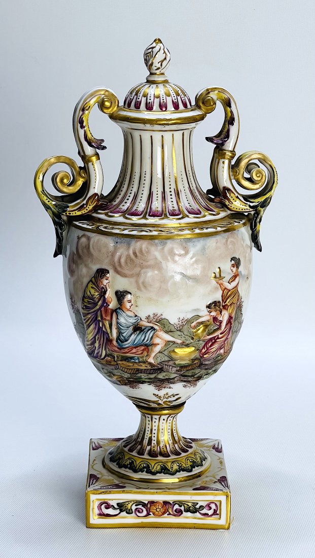 Antique Capodimonte Porcelain Urn: Antique Capodimonte Porcelain Urn. 12" H x 6" W x 5" D (inches). Napoles, Italy.