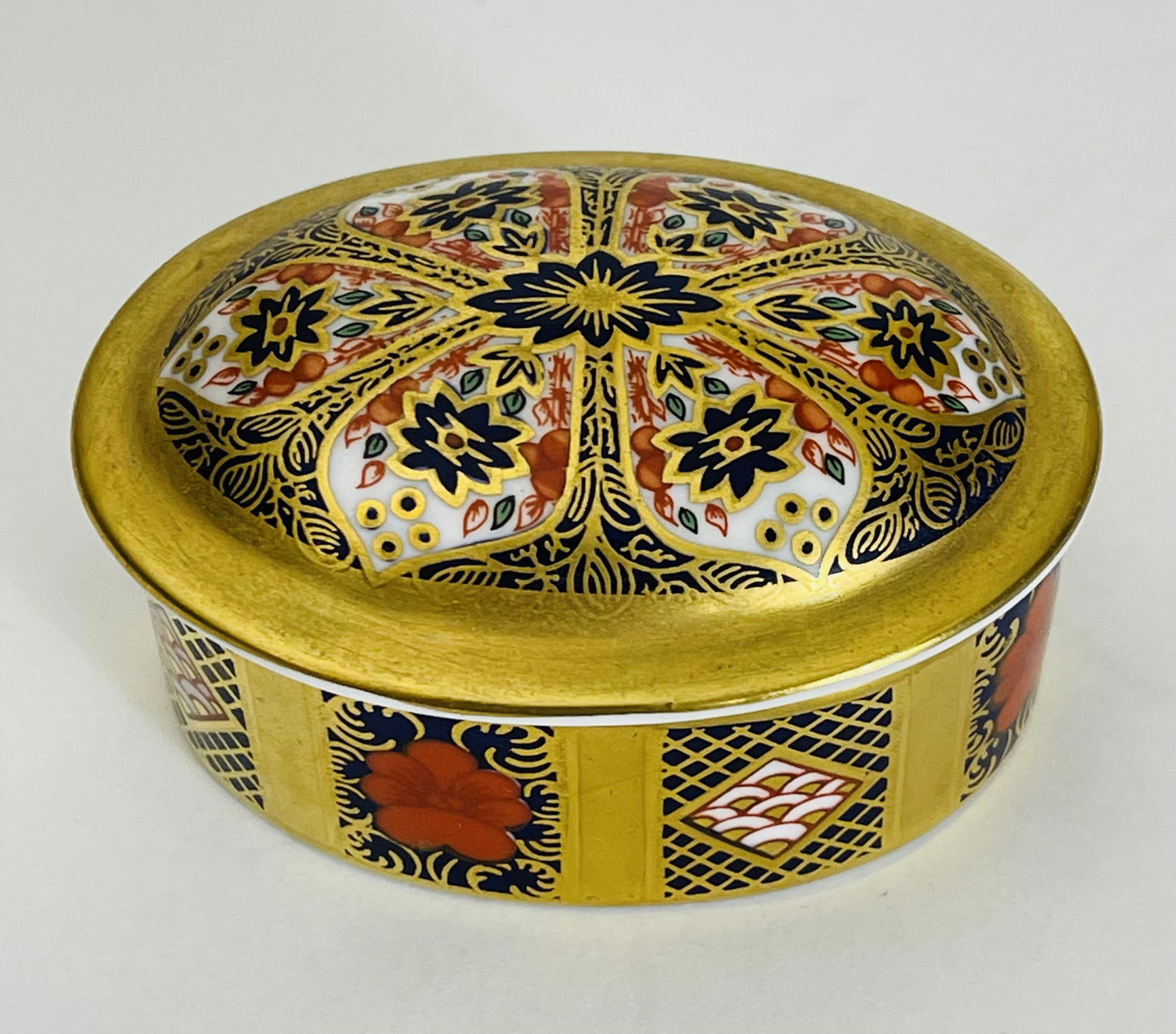 Royal Crown Derby Old Imari Pill Box: Royal Crown Derby Old Imari Pill Box, signed to base. 1.50 "H x 2.75" W (in).