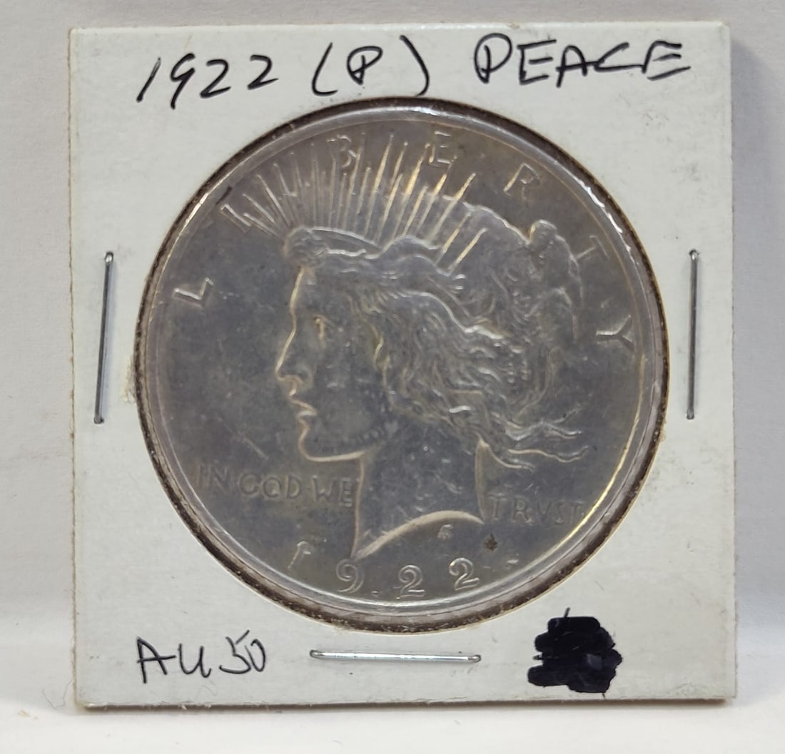 1922 US Silver Peace Dollar Coin. (1 of 2)