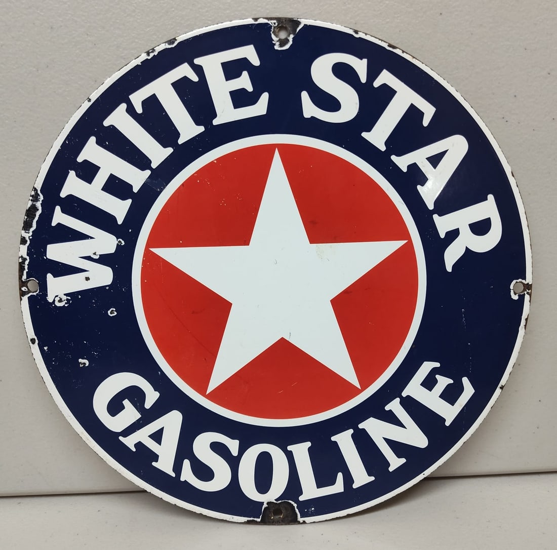 Porcelain White Star Gasoline Advertising Sign / Pump Plate.: Porcelain Advertising Sign / Pump Plate. Measures 11 3/4 inches in diameter. Please examine photos. We are unsure of age, selling as is. Recently out of a local private collection.