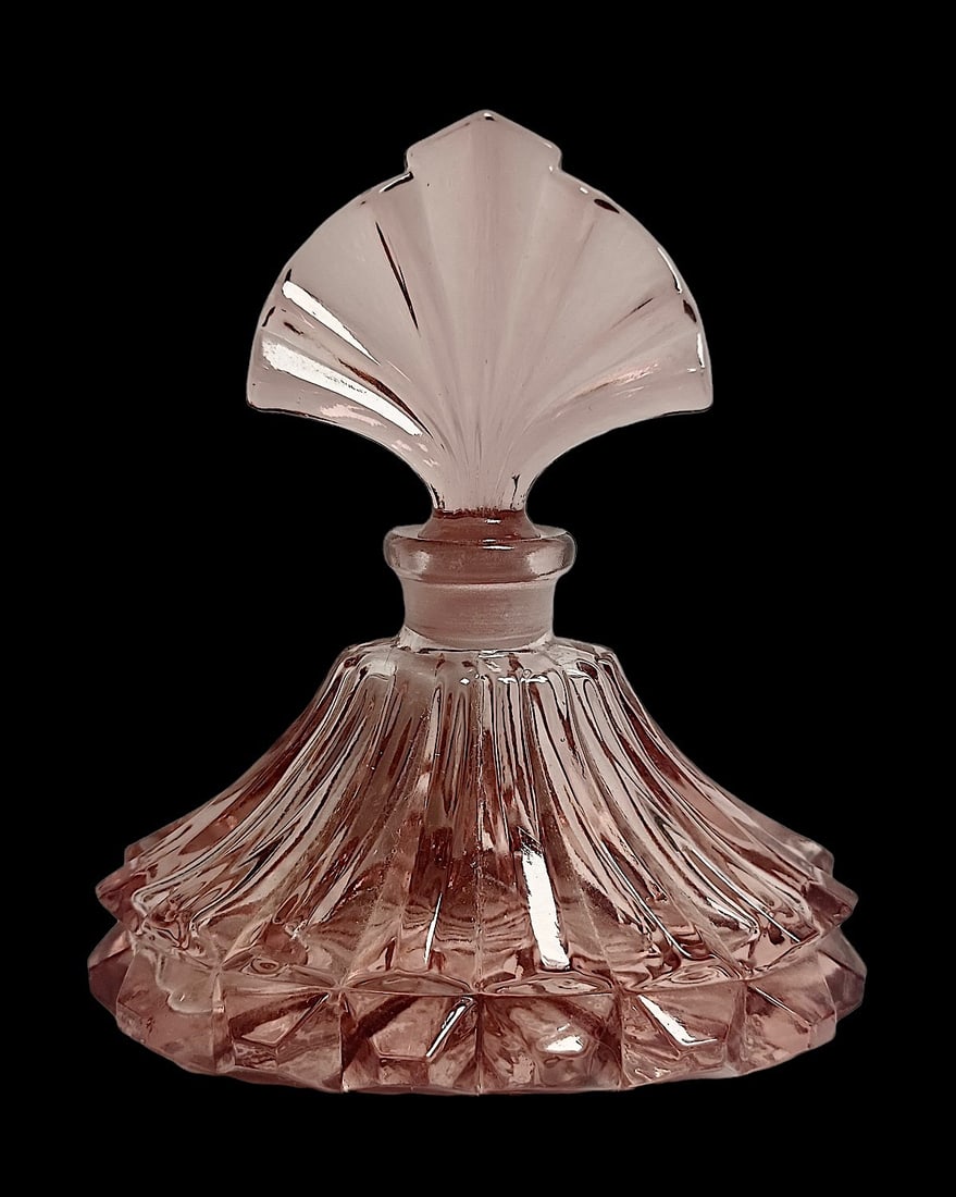 Vintage Art Deco Style Perfume Bottle.: Vintage Art Deco Style Perfume Bottle