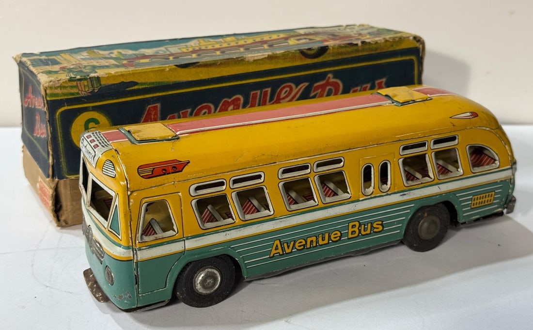 Yonezawa Tin Litho Friction 6 Avenue Bus with Box. (1 of 10)