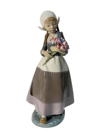Dutch Girl with Tulips, Ingrid, Lladró 5065.