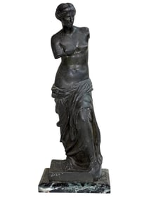 Antique, French Grand Tour Bronze Venus de Milo Figure. 1930s.
