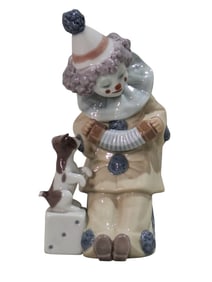 Pierrot with Concertina Lladró. 5279.