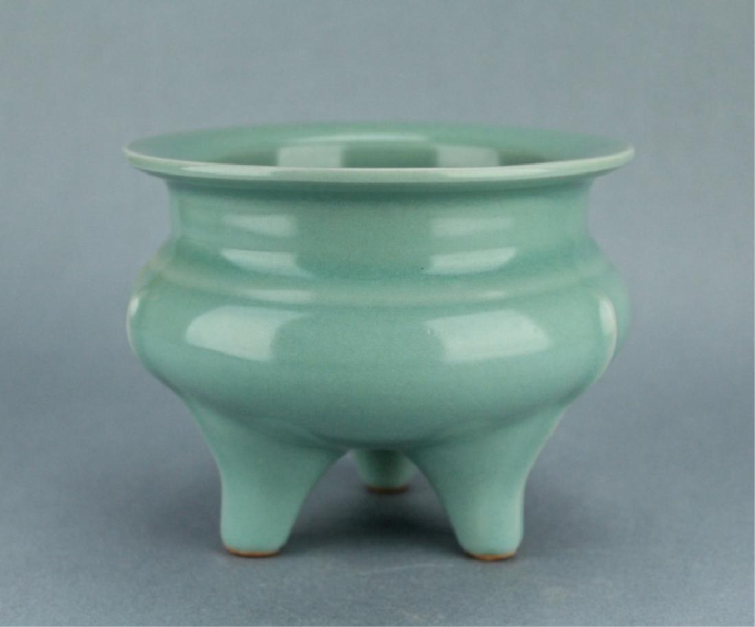 Song Ru Yao Porcelain Three-Foot Vase (1 of 6)