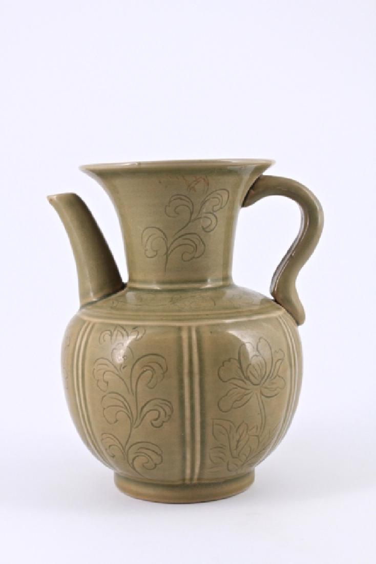 Song Yao Zhou Ci Floral Porcelain TeaPot: Song Yao Zhou Ci Floral Porcelain TeaPot 6 3/4 x 6 x 4 1/2"