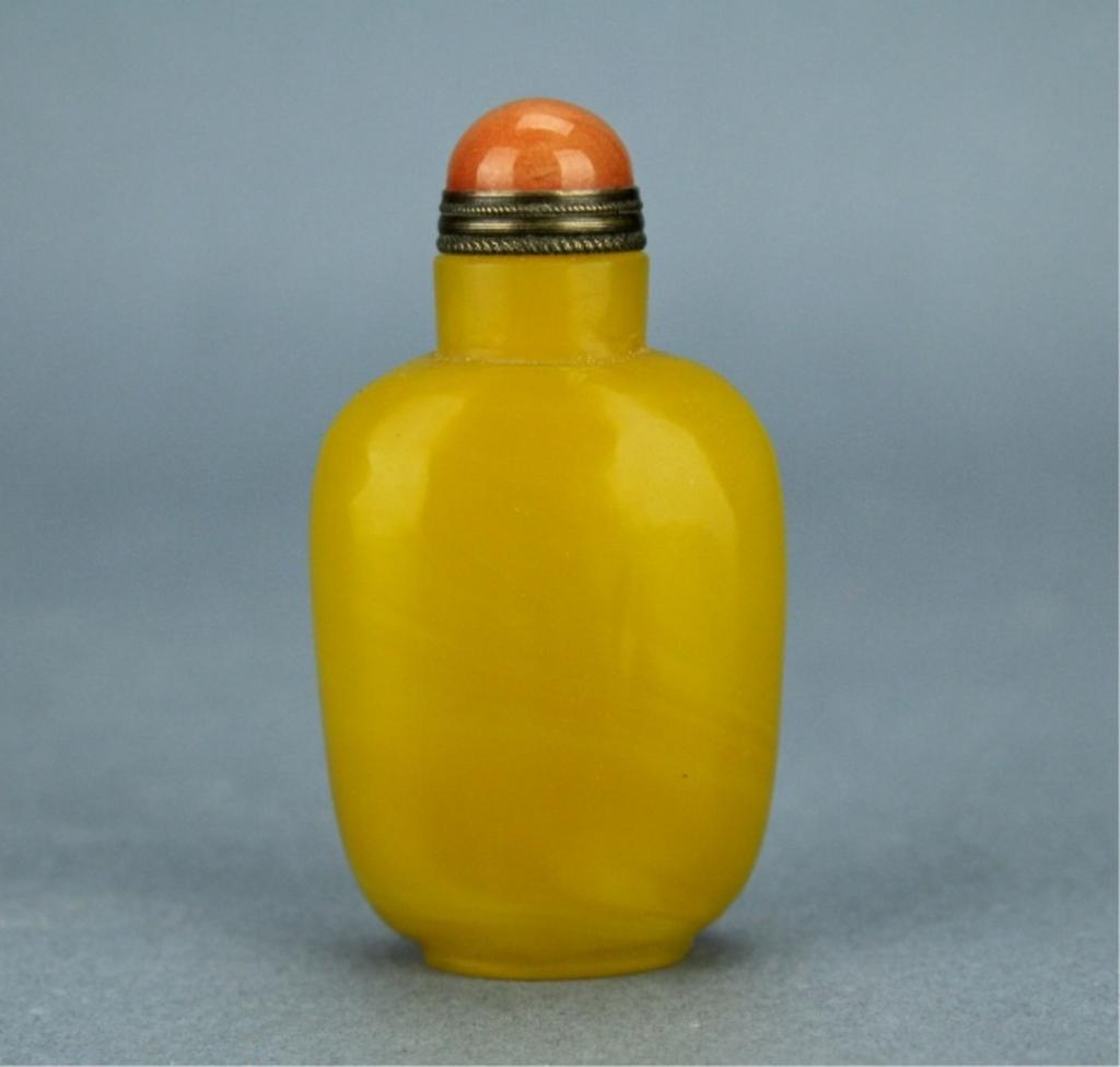 Qing Peking Glass Snuff Bottle QianLong Period (1 of 4)
