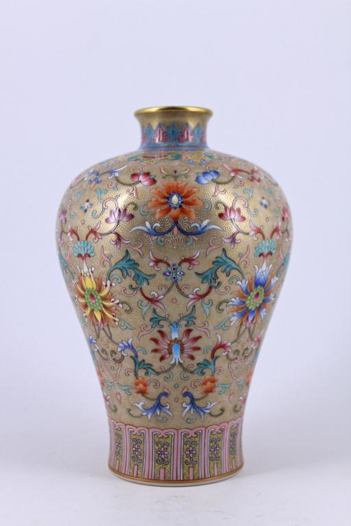 Famille Rose Floral Porcelain Vase Qing Mark: Famille Rose Floral Porcelain Vase Qing Mark 7 3/4"H x 4 7/8"