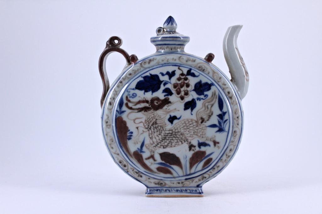 Blue&White Underred Porcelain Teapot Ming Period (1 of 8)