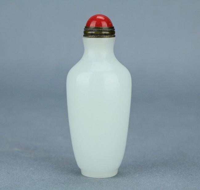 Qing Peking Glass Snuff Bottle QianLong Period (1 of 6)