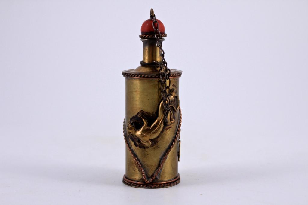 Old Chinese Snuff Bottle (1 of 3)