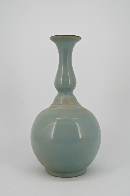 Song Porcelain Guan Yao Vase: Song Porcelain Guan Yao Vase 11 1/4 H x 5 1/4 W"