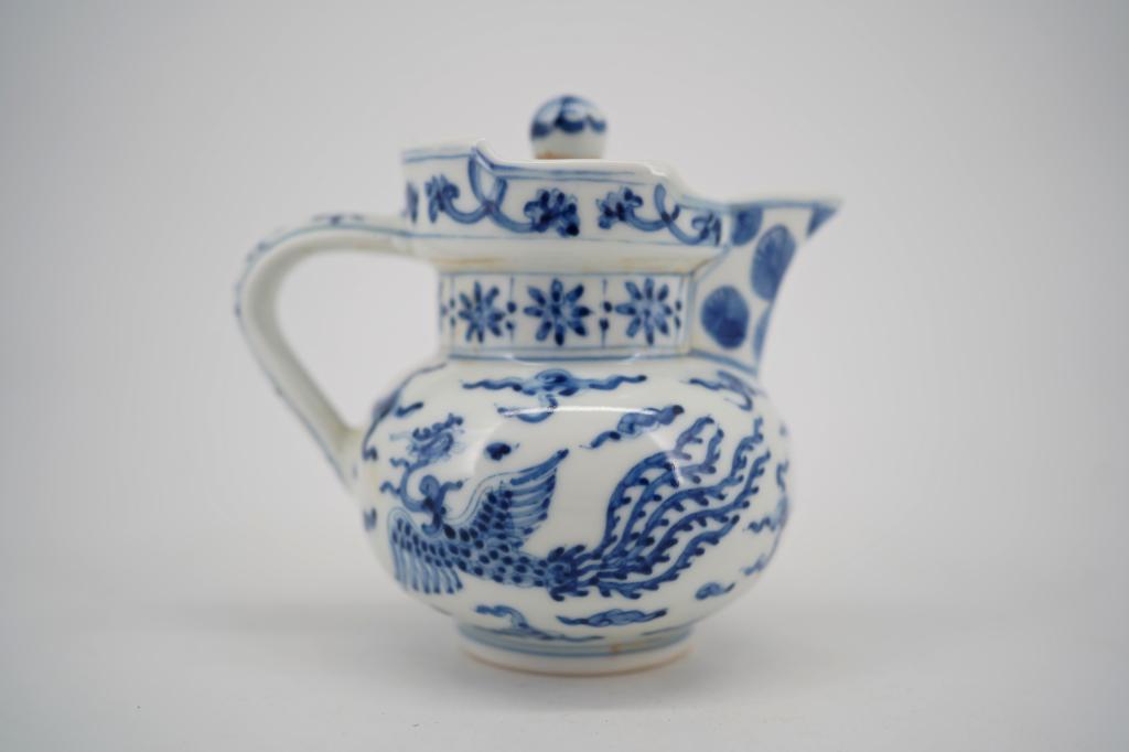 Ming Porcelain Blue&White Pot with Lid (1 of 5)