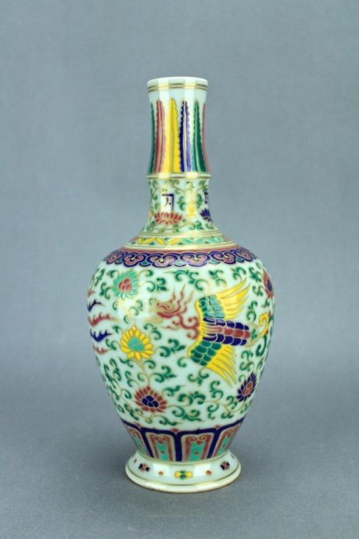 Ming DouCai Phoenix Porcelain Vase XuanDe Mark Per (1 of 9)