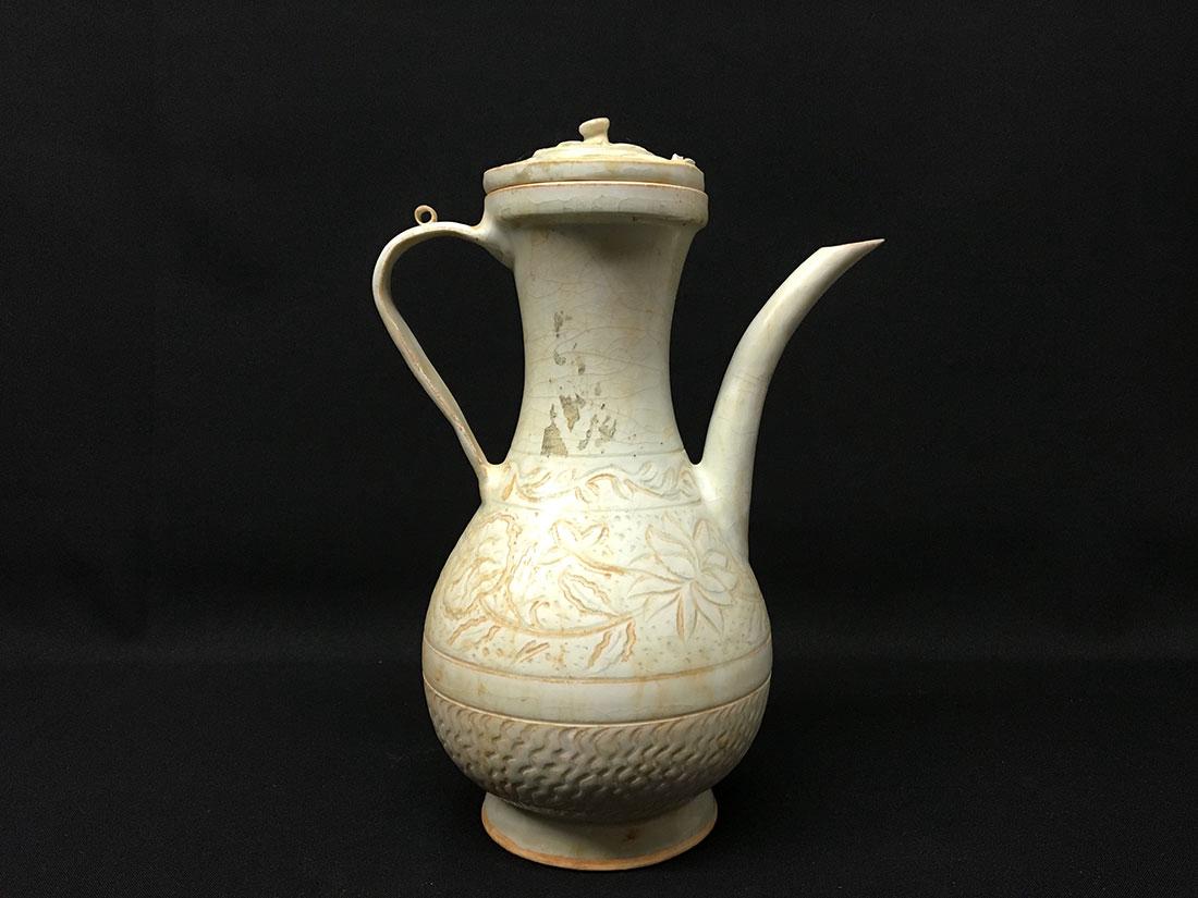 Chinese Song Dynasty Style Porcelain Tea Pot (1 of 7)