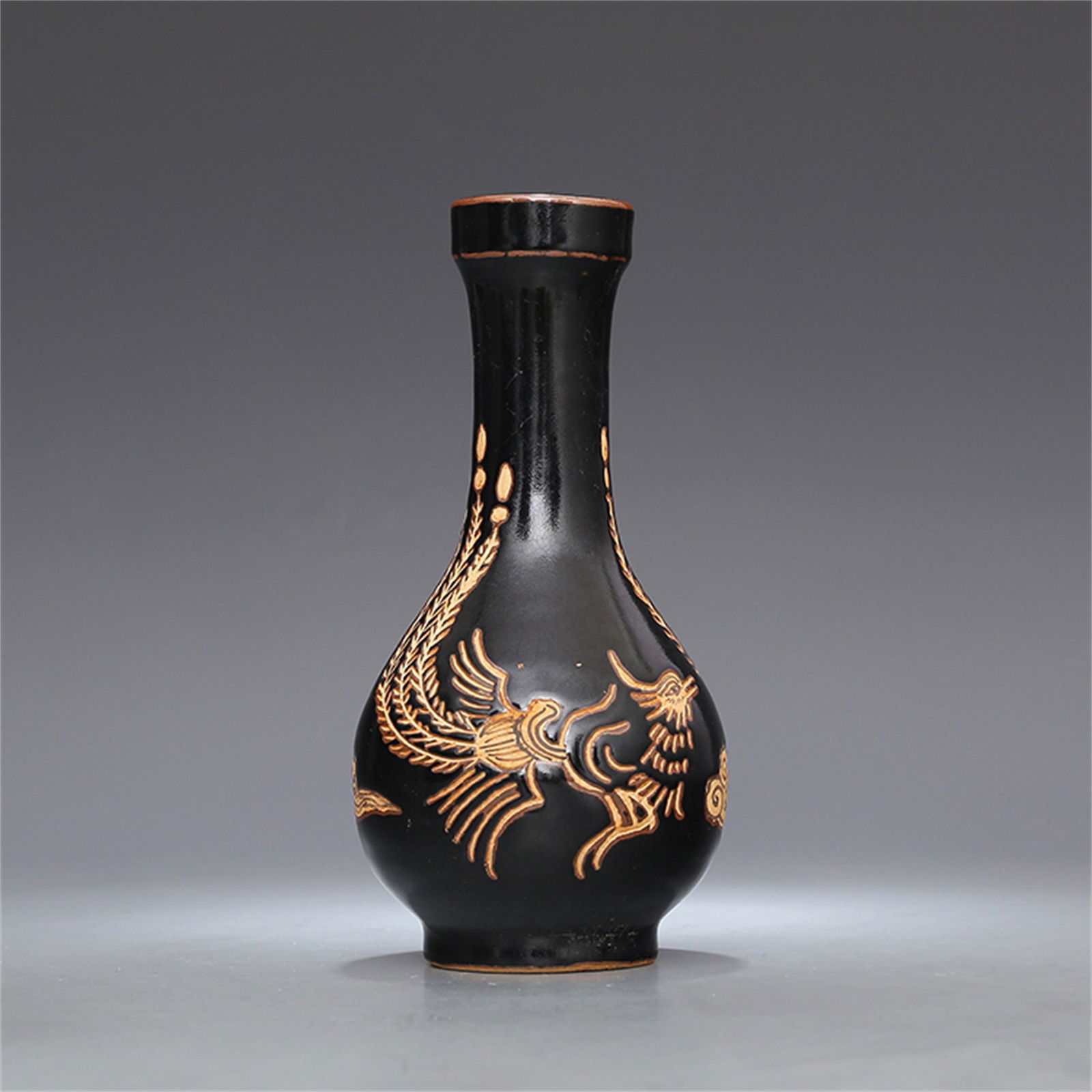A Chinese Brown Glazed Porcelain Vase (1 of 8)