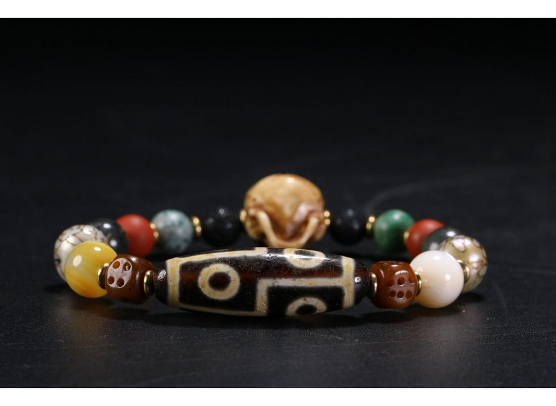 A Chinese Agate gZi Beads Hand String (1 of 7)