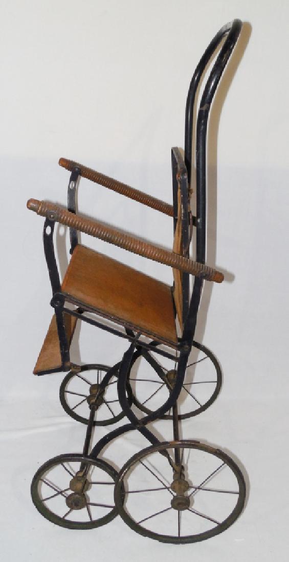 Rolling Doll Chair: NOTE: DOES NOT OPEN FULLY