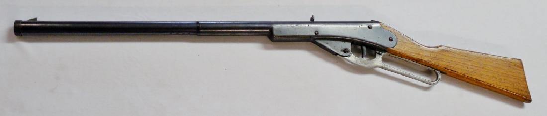 Daisy Model NO 155 1,000 Shot: NOTE: NUTS HAVE BEEN REPLACED