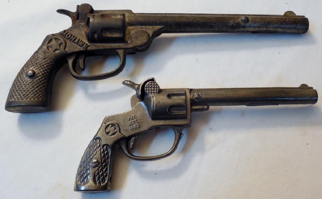 Lot of 2 Cap Guns, Mohawk & SW: 2