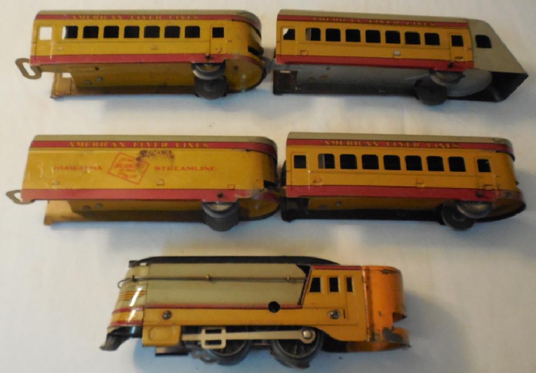 Early American Flyer Hiawatha Train Set (1 of 4)