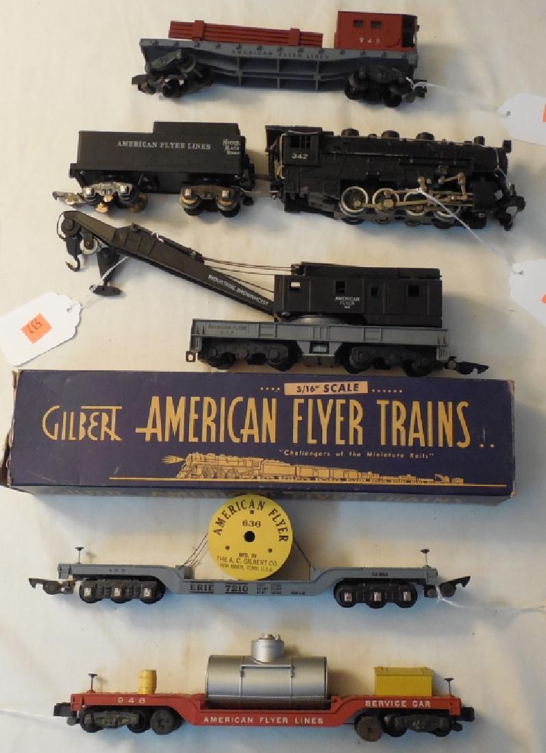 Lot of American Flyer Engines & Cars (1 of 4)