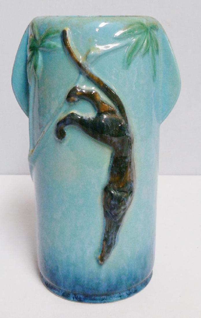 Roseville Wincraft Panther Vase: measures 10 1/8" H