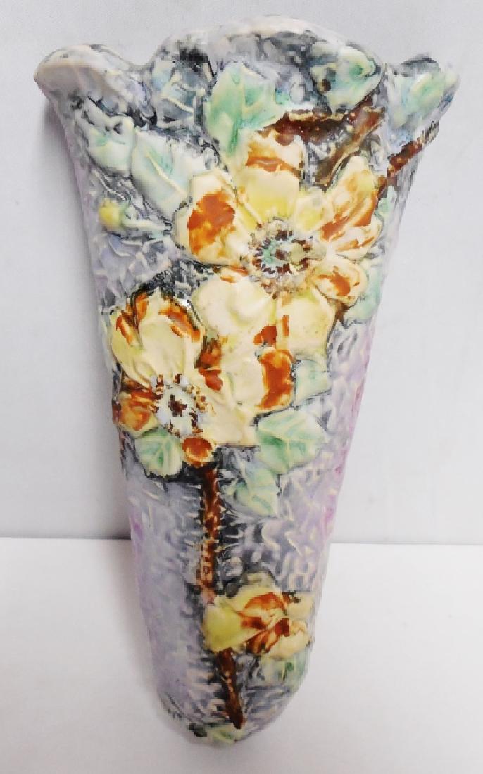 Weller Silvertone Wall Pocket (1 of 2)