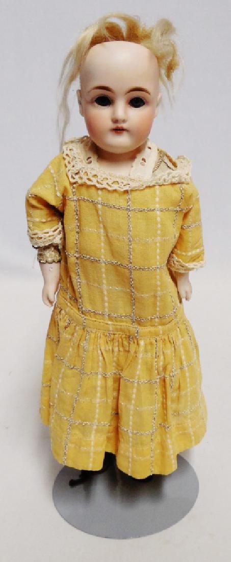 Bisque Shoulder Head DEP Sleep Eye Doll (1 of 5)