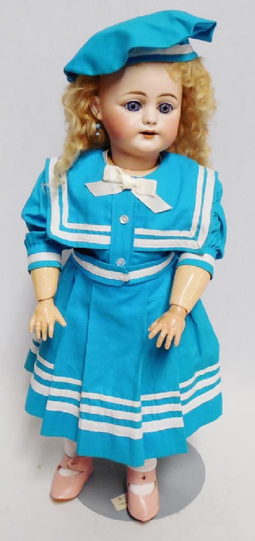 Simon and Halbig Bisque 719 DEP Doll (1 of 4)